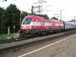 Ausfahrt der 1116 005-8 EM sterreich am Abend des 20.08.2009 aus Wien Htteldorf vor OIC.